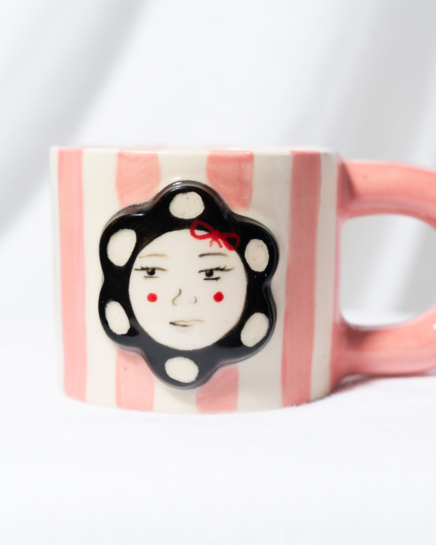 Moody Flower Mug (pink)