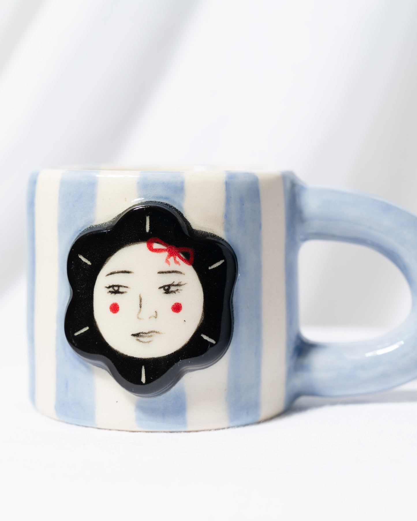 Moody Flower Mug (blue)